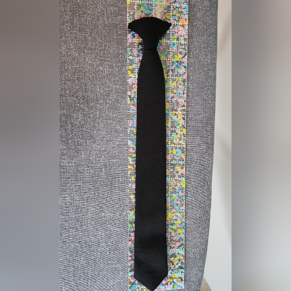 Black Clip On Tie